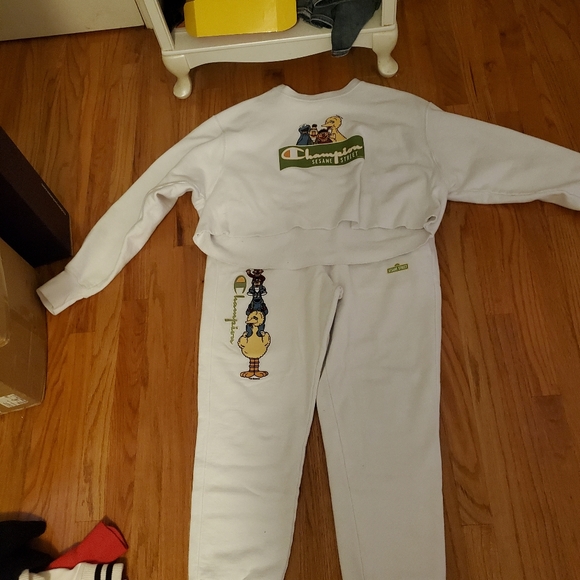 Champion x Seasme Street Set - Picture 3 of 16